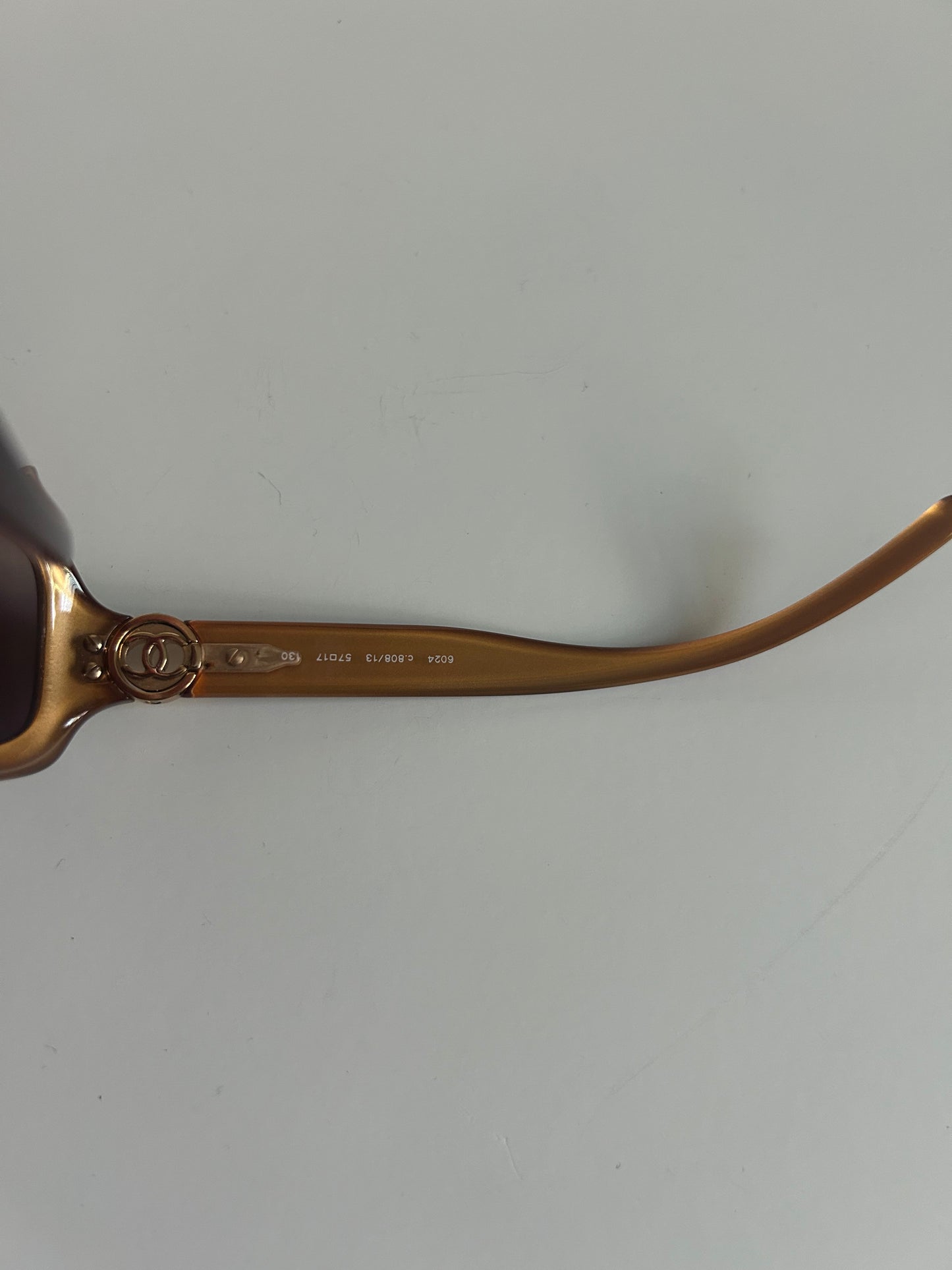 Designer Vintage Rare Chanel Burgundy CC Logo Rectangular Sunglasses (Early 2000s)