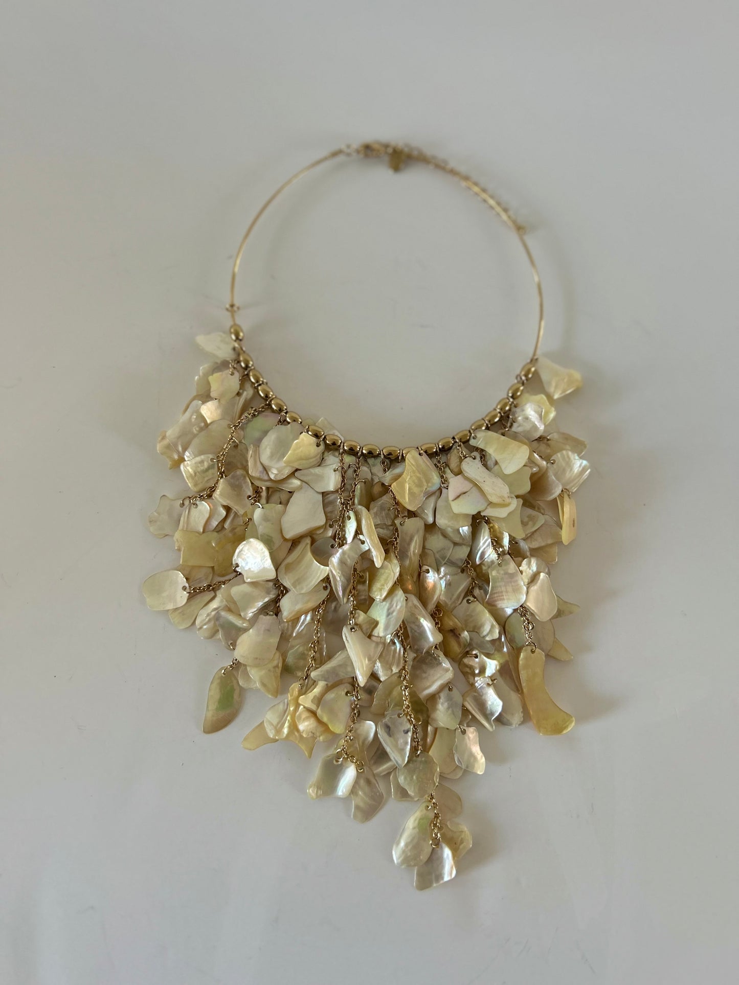 Vintage Gold Tone Lariat Shell Necklace