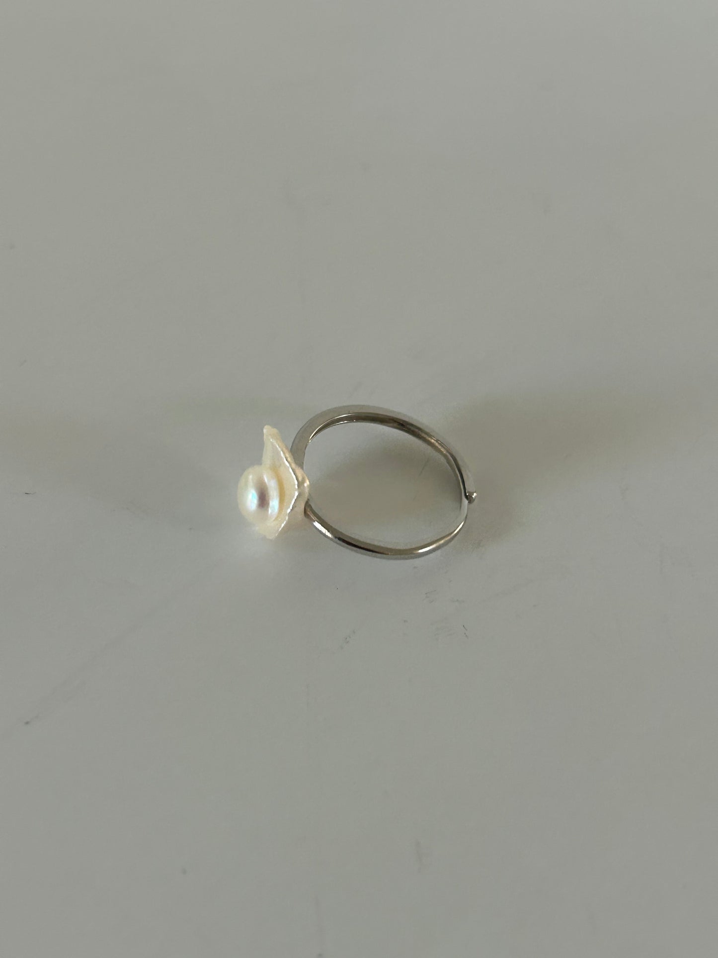 Vintage Mother Of Pearl Silver Ring