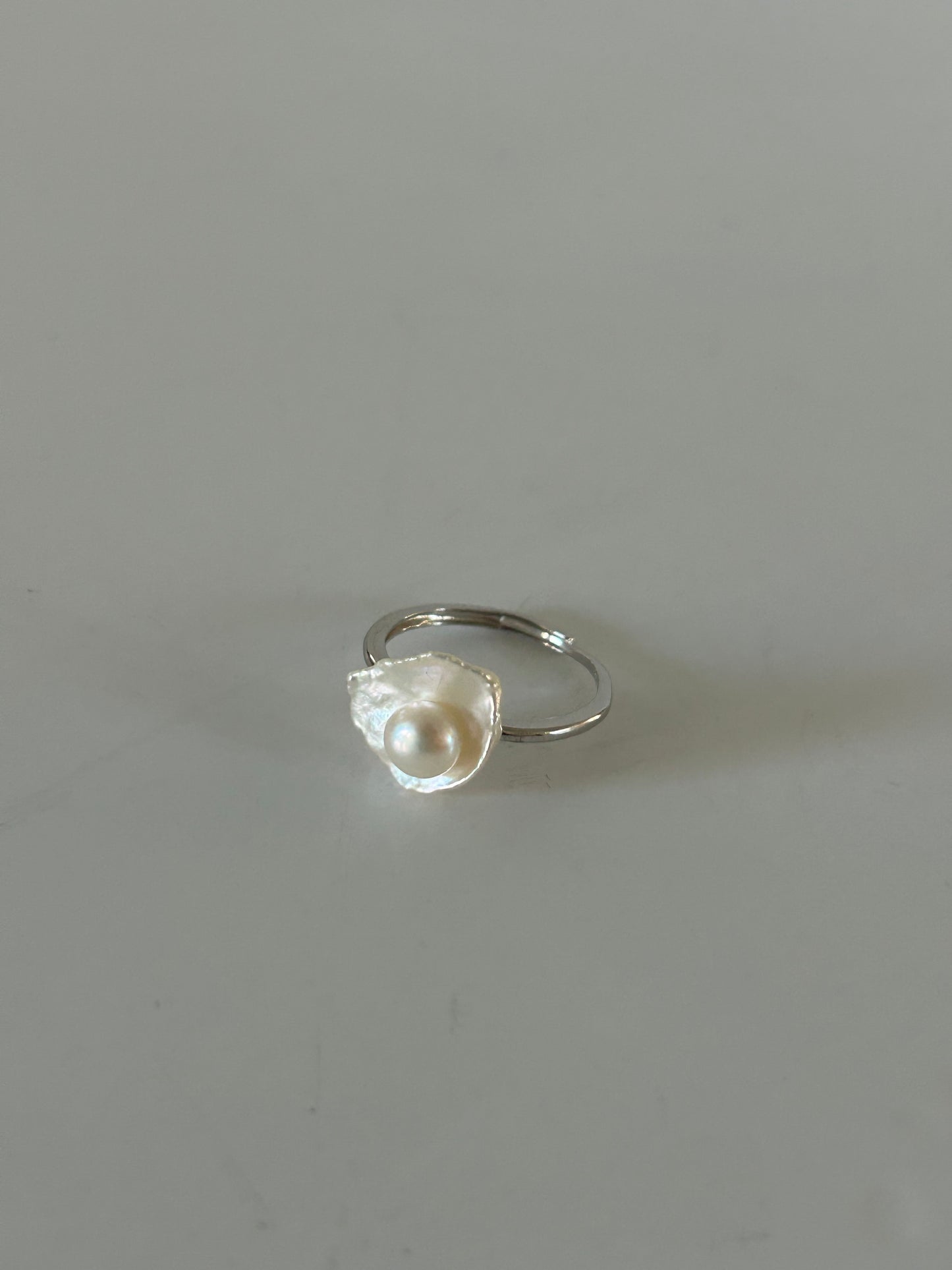 Vintage Mother Of Pearl Silver Ring