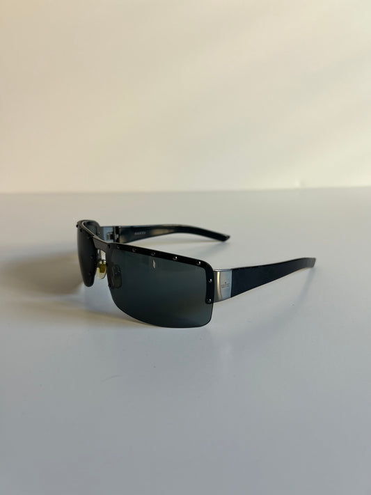 Designer Vintage Gucci Black Studded Shield Sunglasses with GG Logo Arms