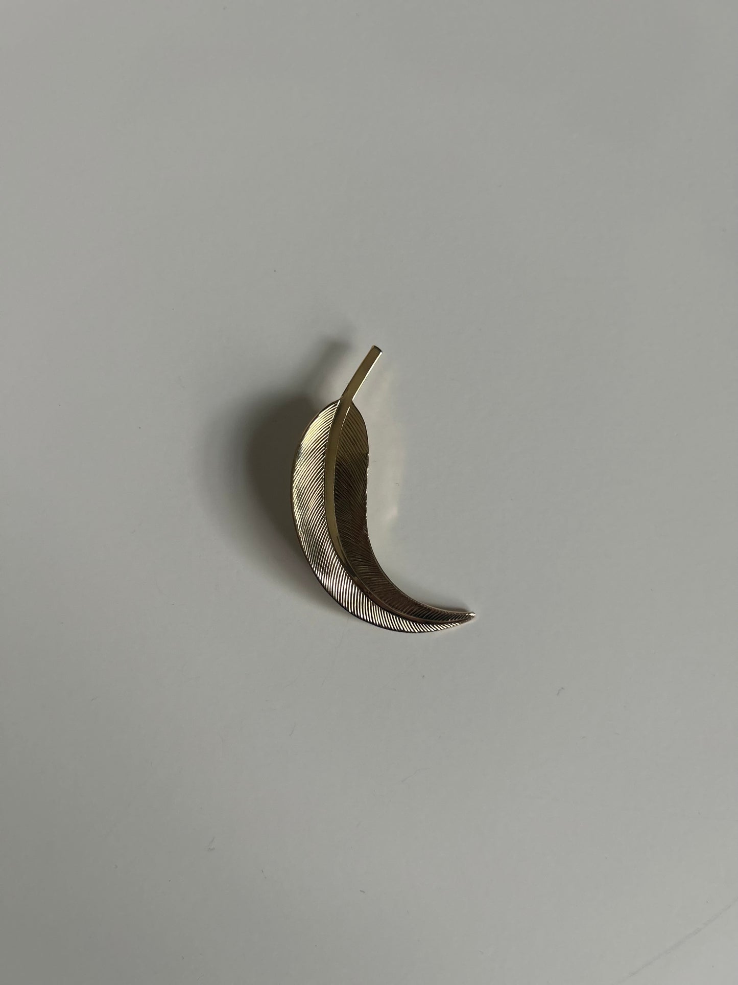 Vintage Gold Leaf Brooch