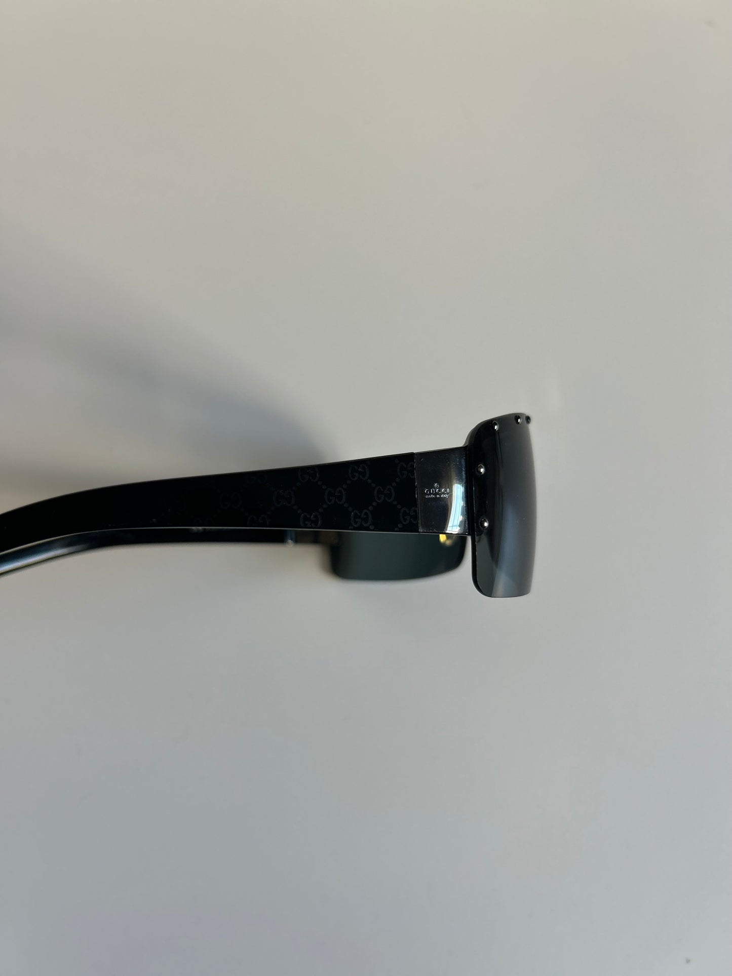 Designer Vintage Gucci Black Studded Shield Sunglasses with GG Logo Arms