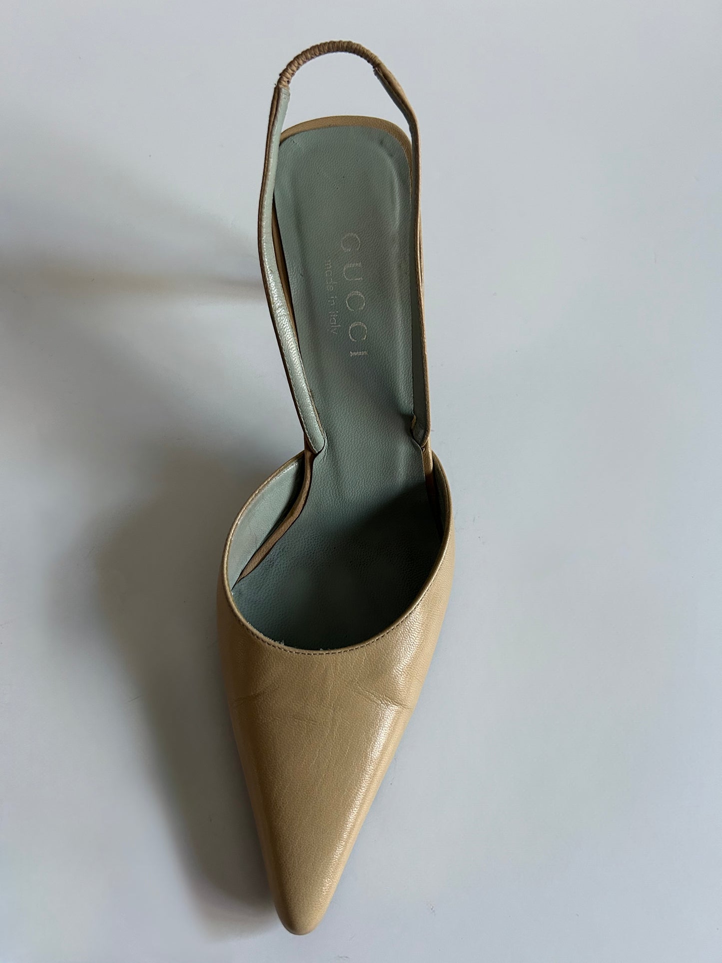 Vintage Gucci Beige Leather Slingback Pumps Pointed Toe Kitten Heels Made in Italy Size 37