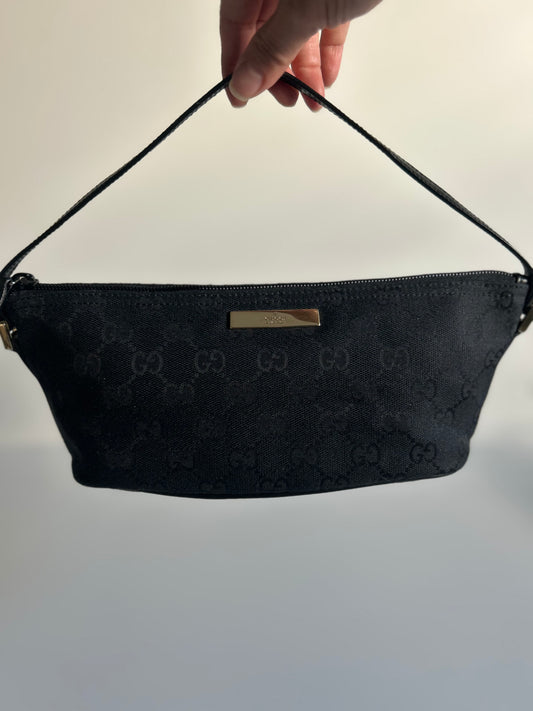 Designer Vintage Gucci Boat Pochette – Black GG Canvas Shoulder Bag