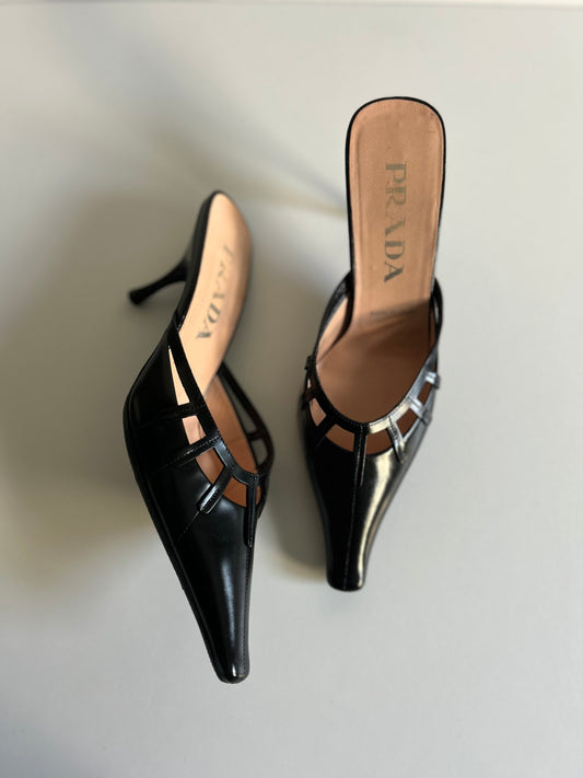 Designer Vintage Prada Black Leather Cutout Mule Heels - Late 1990s – early 2000s