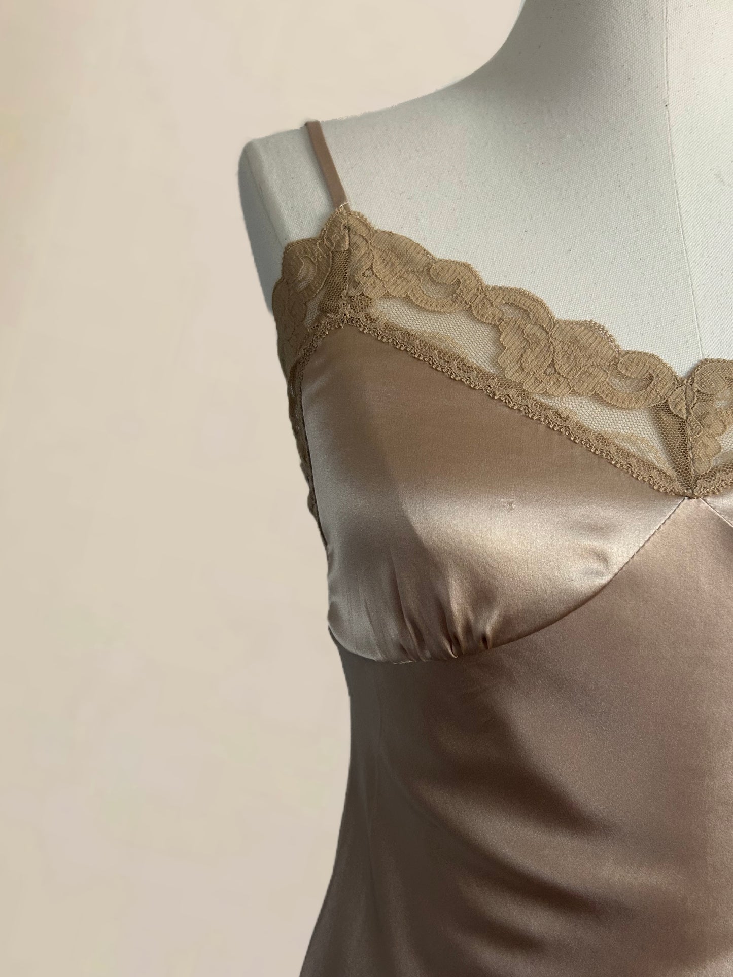 Vintage Champagne Satin Lace Cami | Y2K Romantic Slip Top