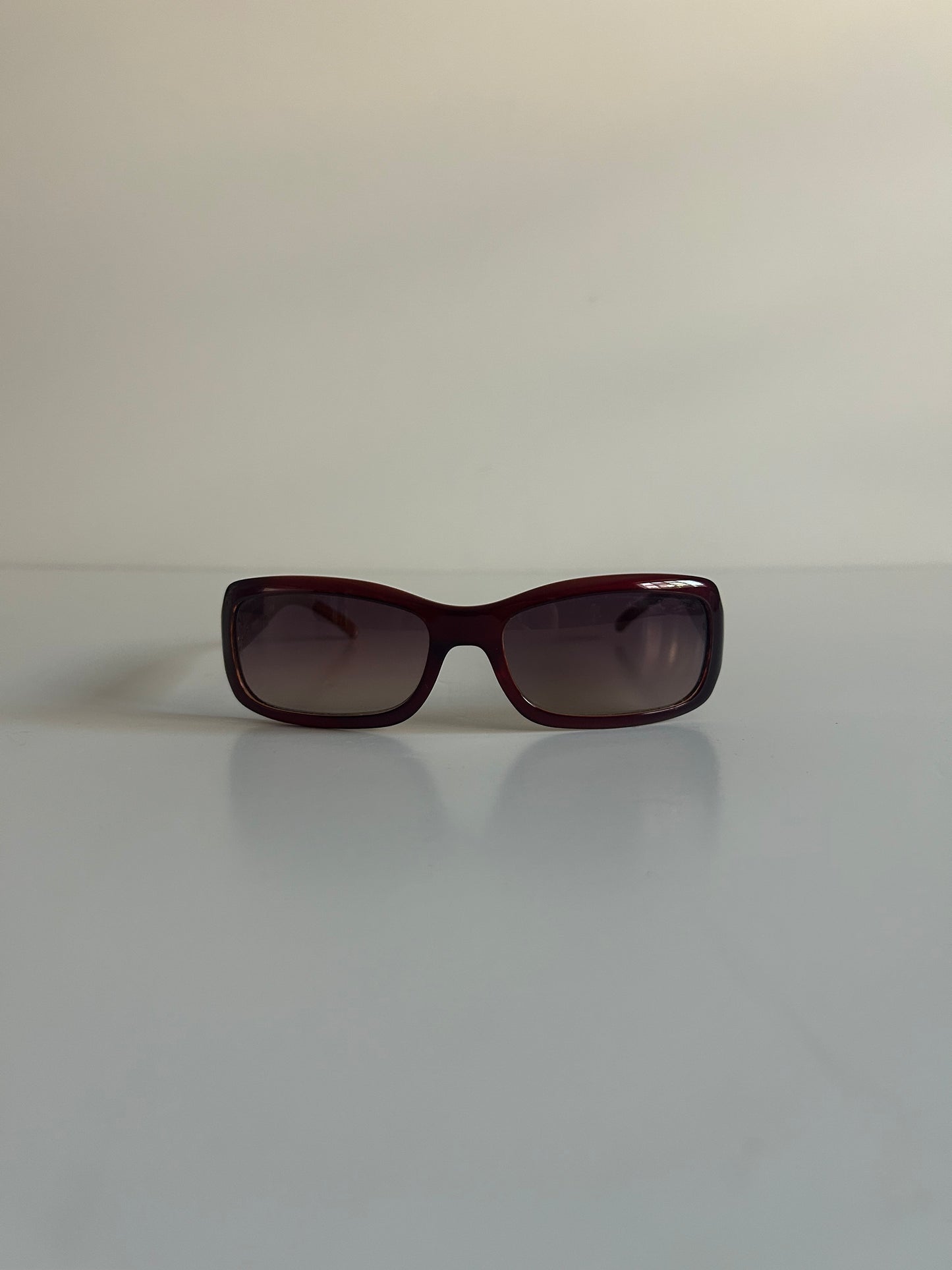 Designer Vintage Rare Chanel Burgundy CC Logo Rectangular Sunglasses (Early 2000s)