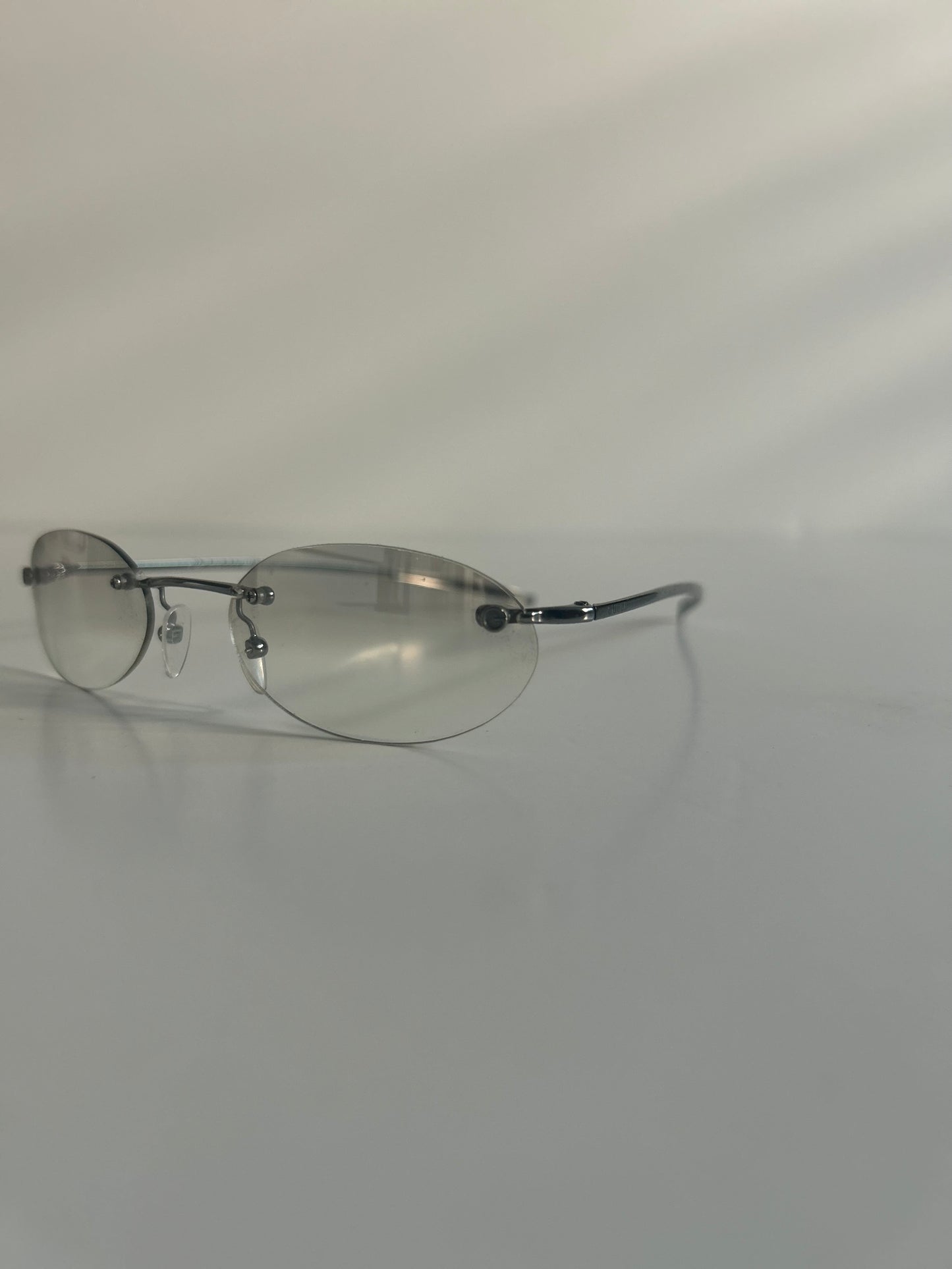 Vintage Gucci Rimless Oval Sunglasses Late 1990s to Early 2000s Tom Ford Era, circa 1998–2003
