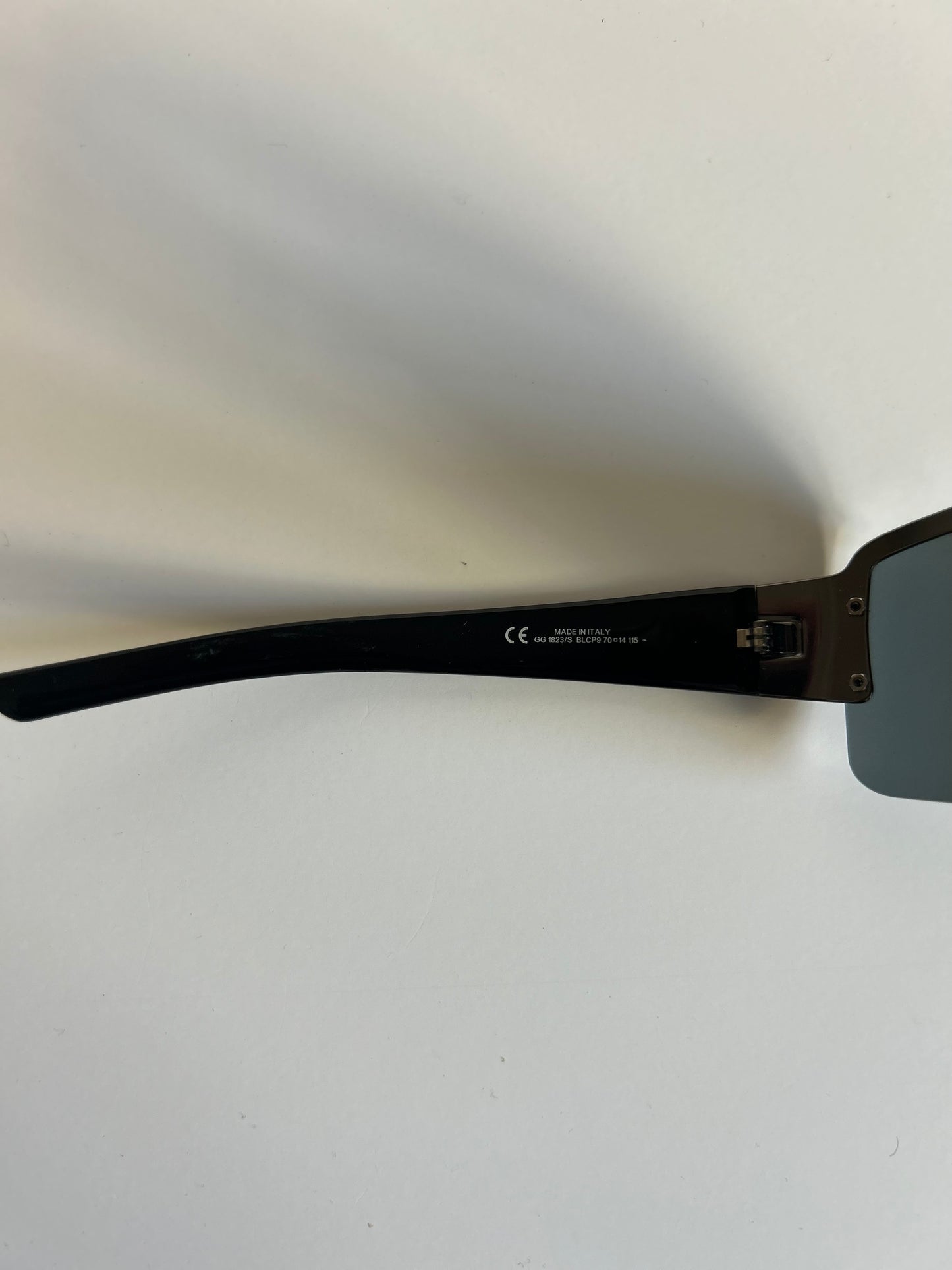 Designer Vintage Gucci Black Studded Shield Sunglasses with GG Logo Arms