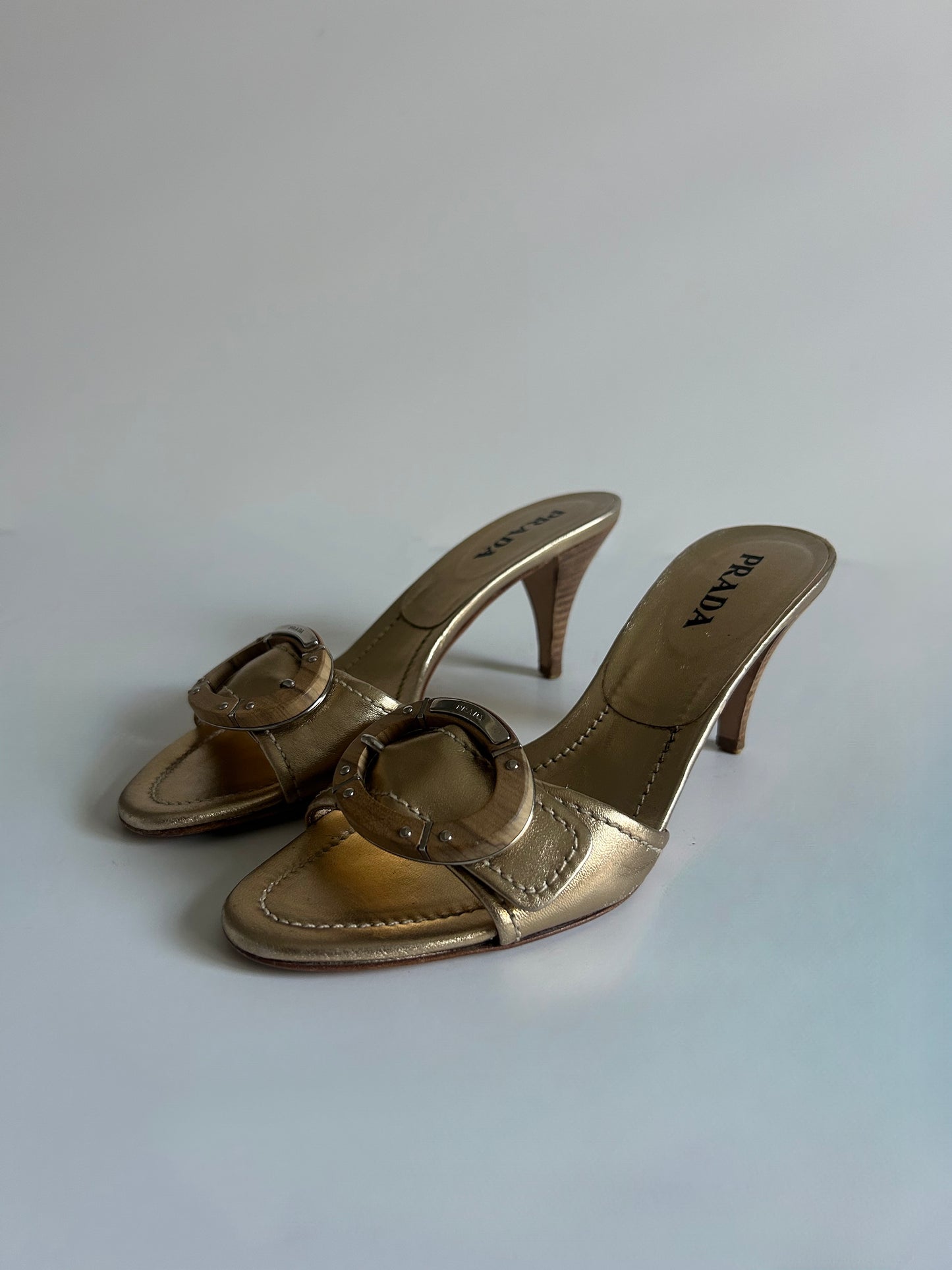 Designer Vintage Prada Metallic Gold Leather Buckle Mule Heels Size 36 Made in Italy Y2K