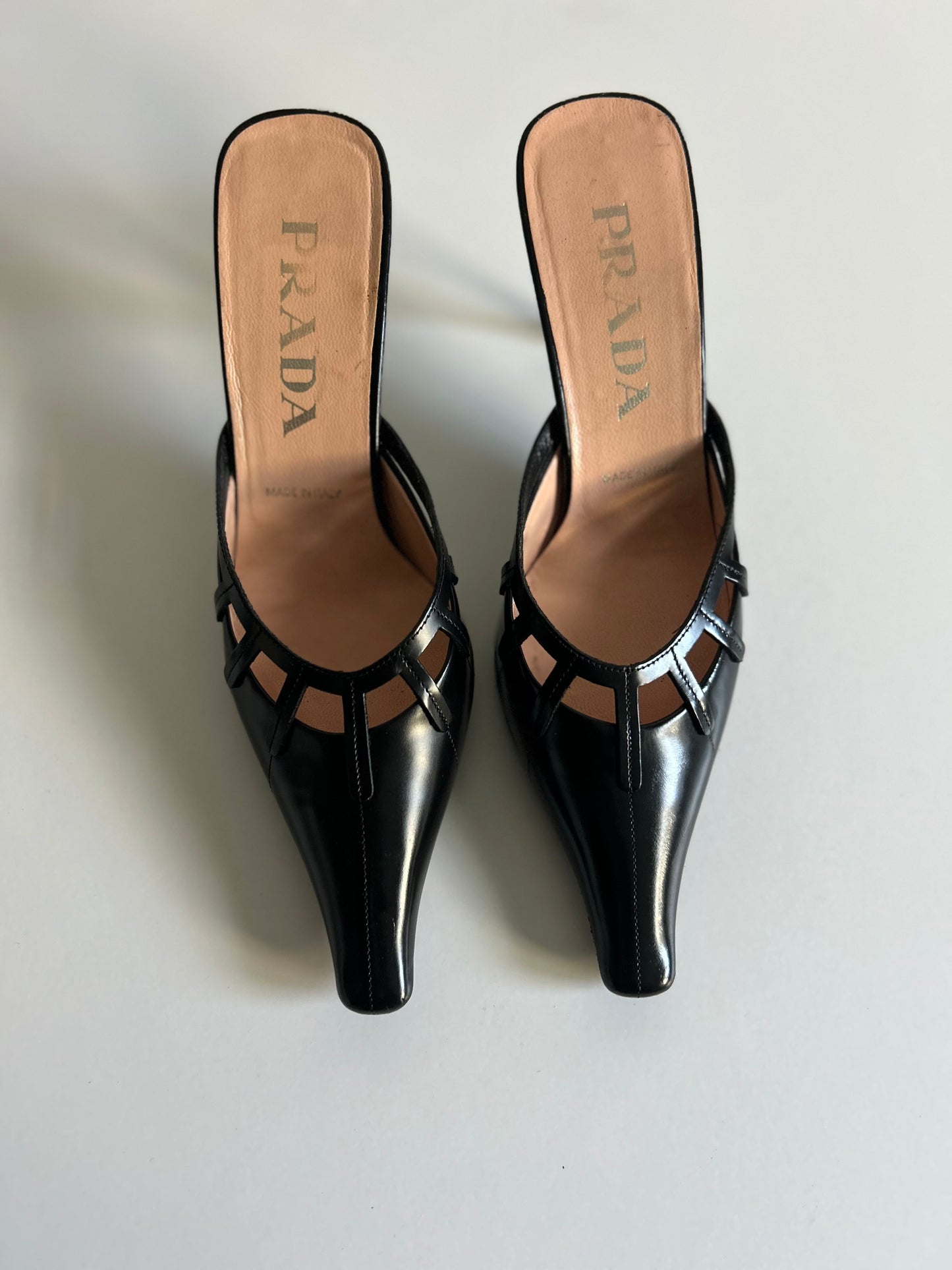 Designer Vintage Prada Black Leather Cutout Mule Heels - Late 1990s – early 2000s