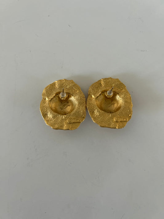 Vintage 1990's Gold Tone Shell Earrings