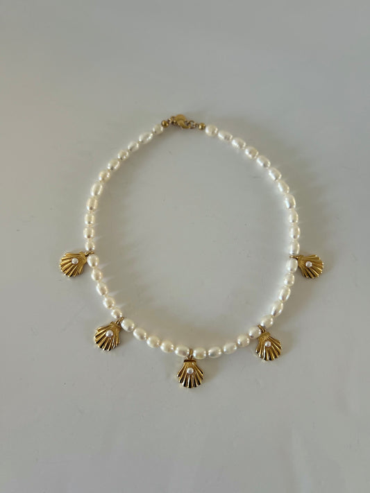 Pre-loved Mayamar Fresh Water Pearl seashell Charm Necklace