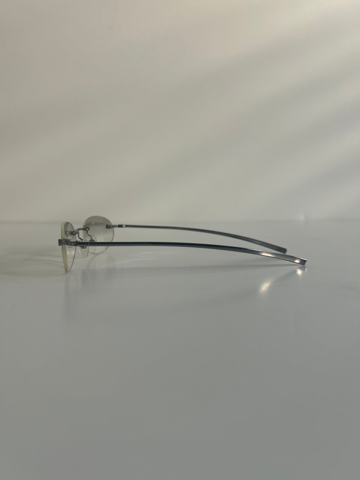 Vintage Gucci Rimless Oval Sunglasses Late 1990s to Early 2000s Tom Ford Era, circa 1998–2003