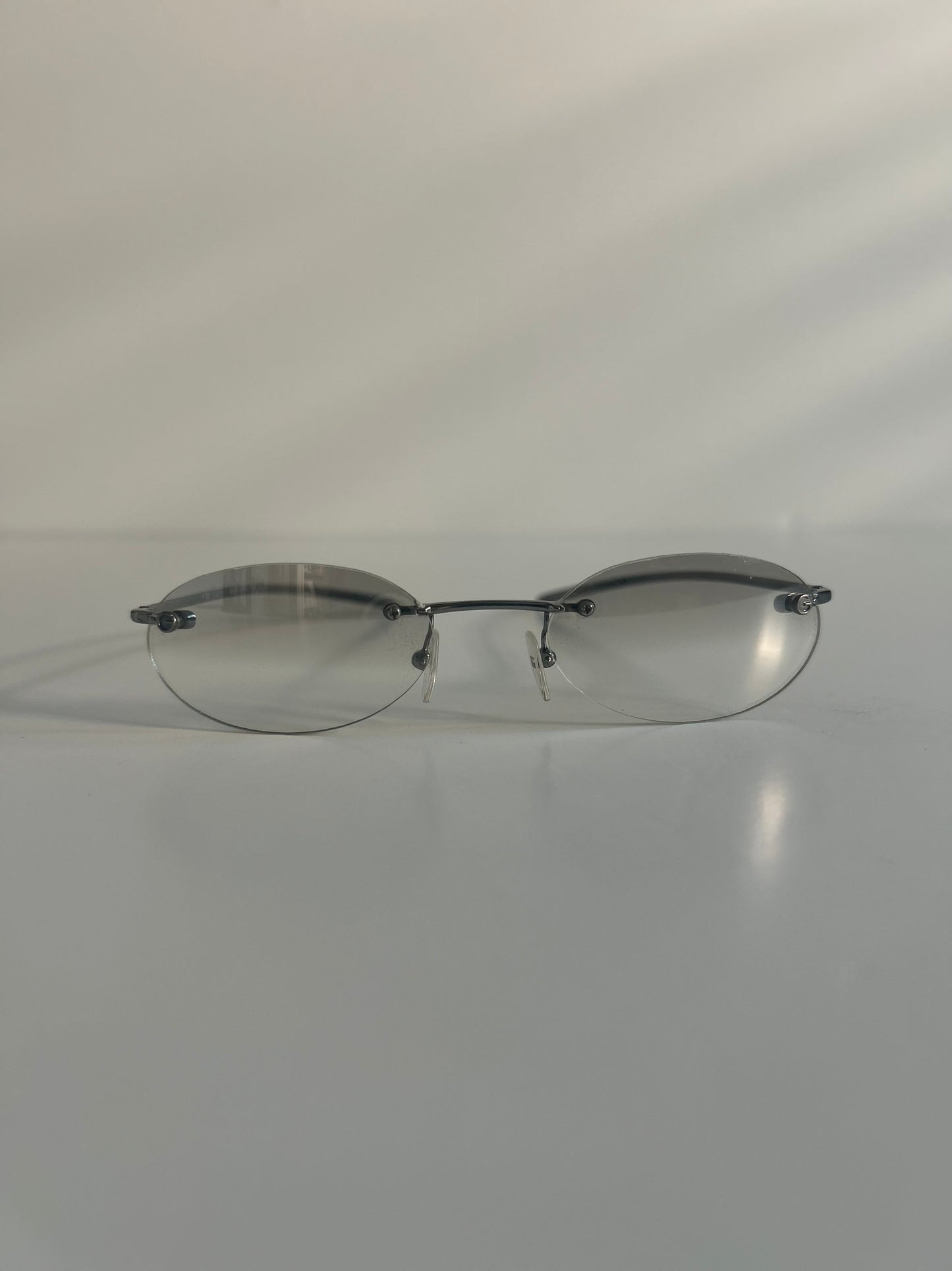 Vintage Gucci Rimless Oval Sunglasses Late 1990s to Early 2000s Tom Ford Era, circa 1998–2003