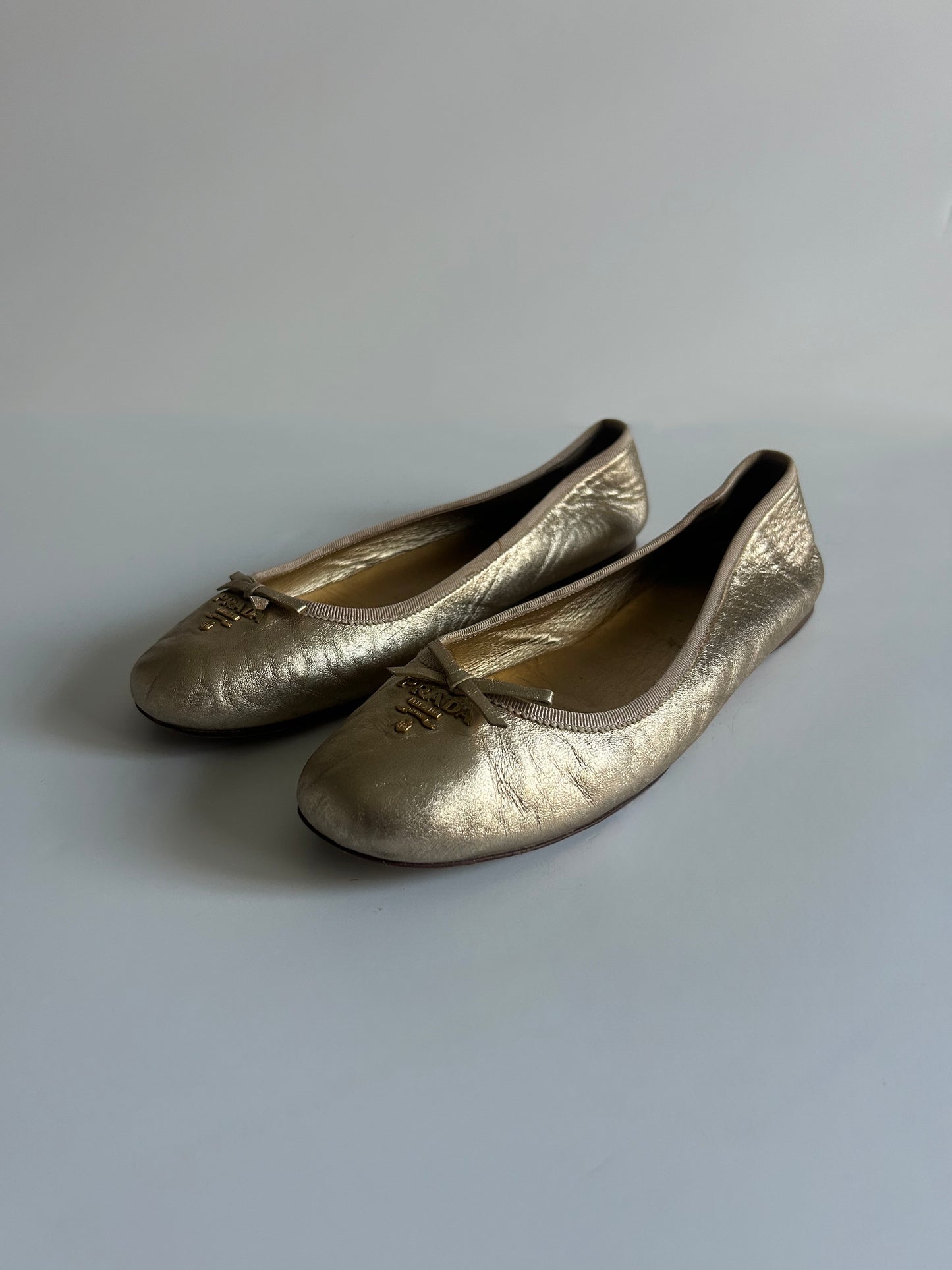 Designer Vintage Prada Metallic Gold Leather Ballet Flats Y2K Designer Shoes Made in Italy
