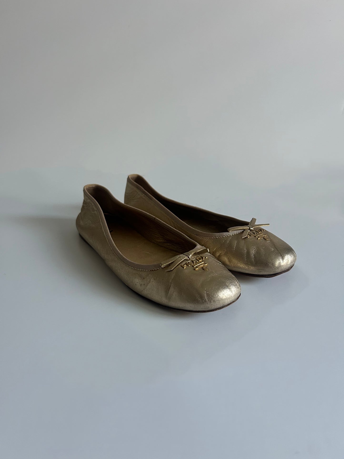 Designer Vintage Prada Metallic Gold Leather Ballet Flats Y2K Designer Shoes Made in Italy