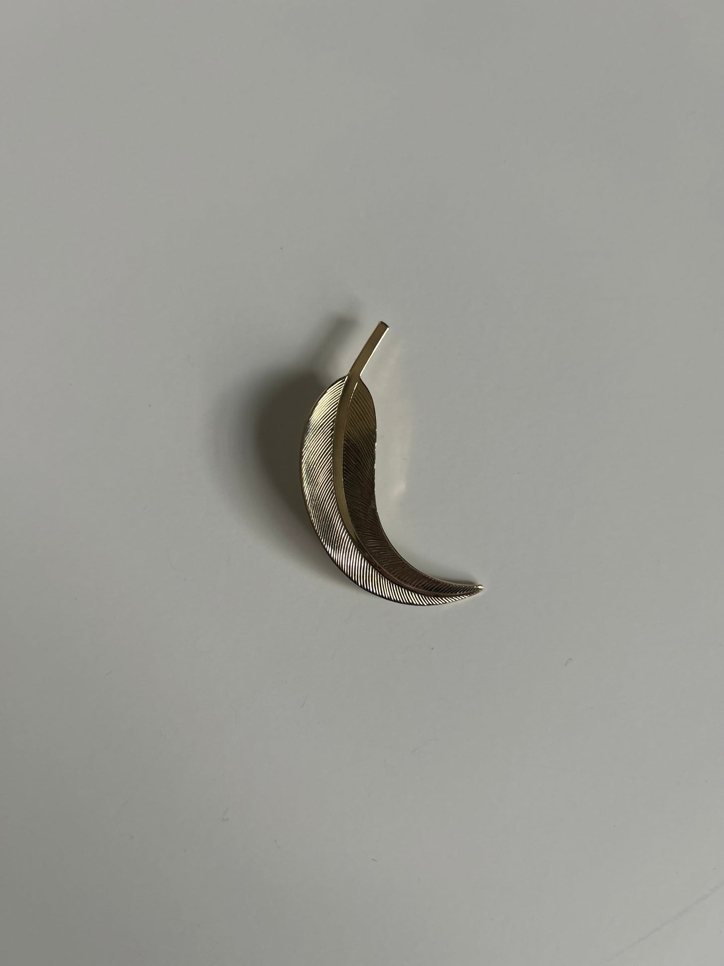 Vintage Gold Leaf Brooch
