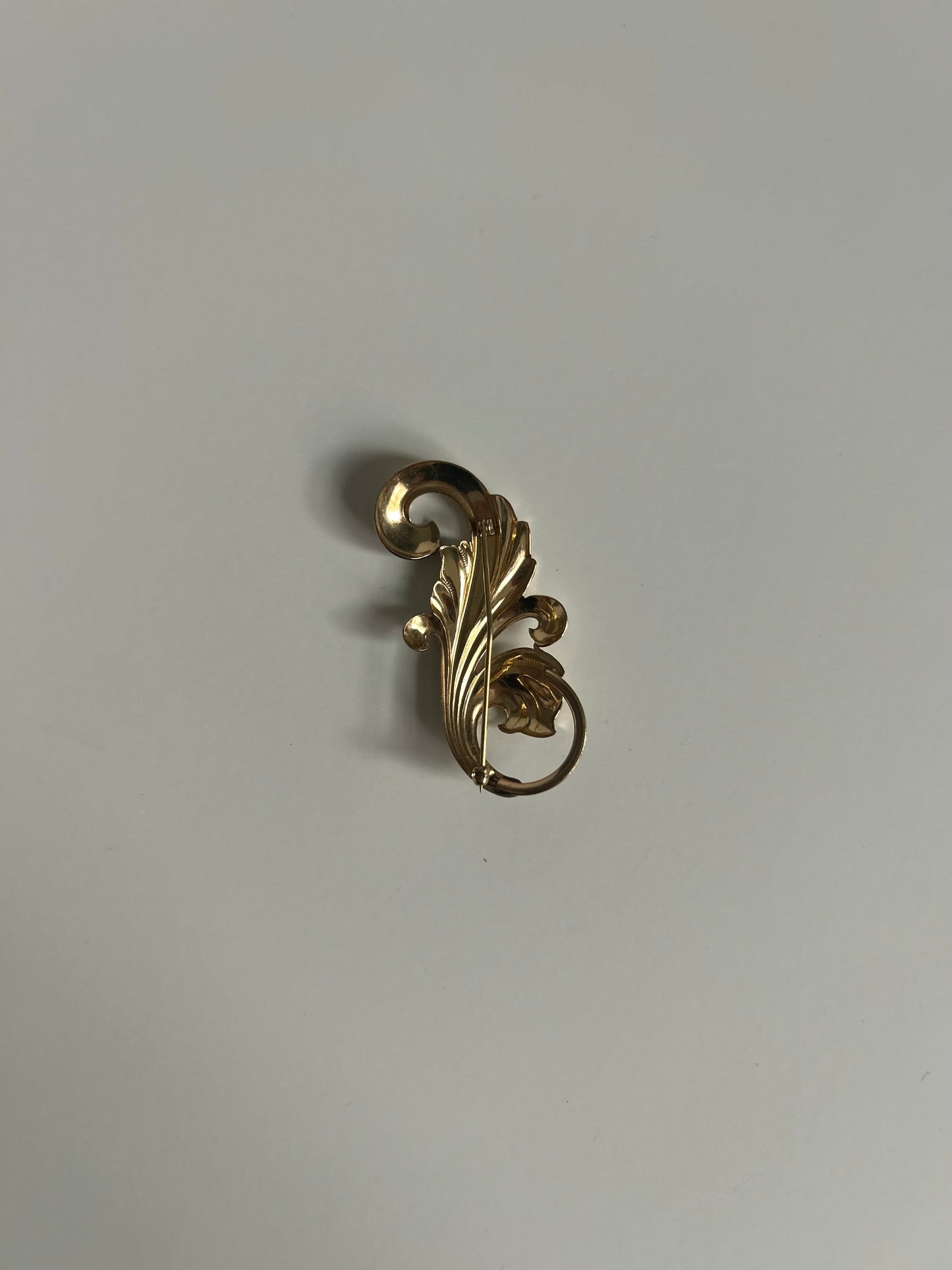 Vintage Art Nouveau Scroll Brooch