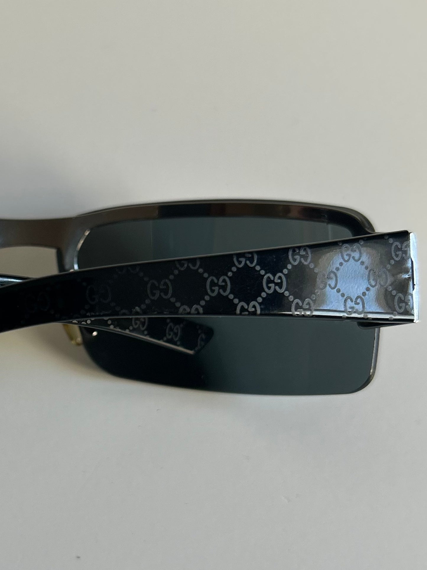 Designer Vintage Gucci Black Studded Shield Sunglasses with GG Logo Arms