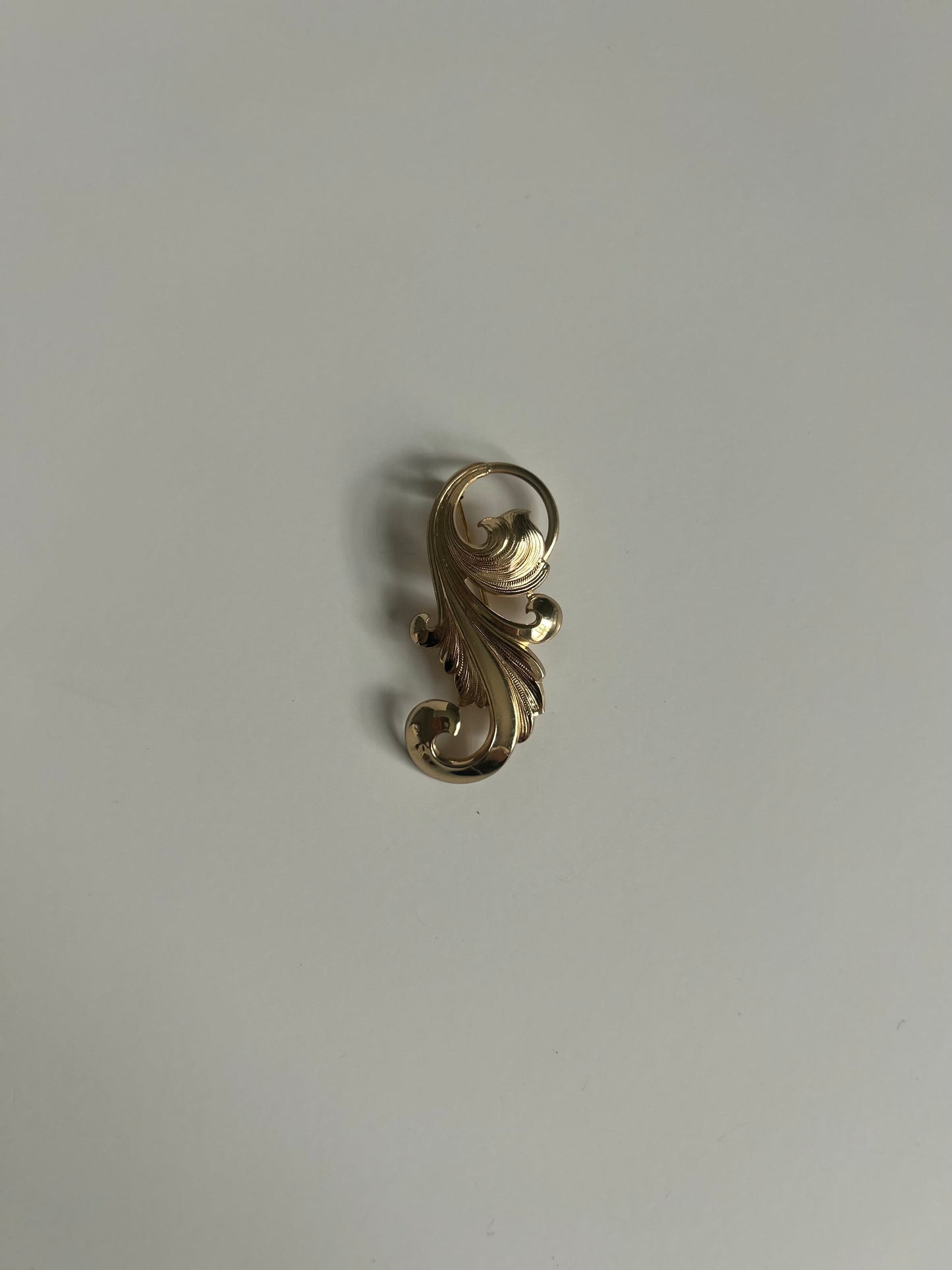 Vintage Art Nouveau Scroll Brooch