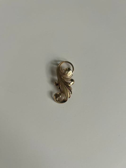 Vintage Art Nouveau Scroll Brooch