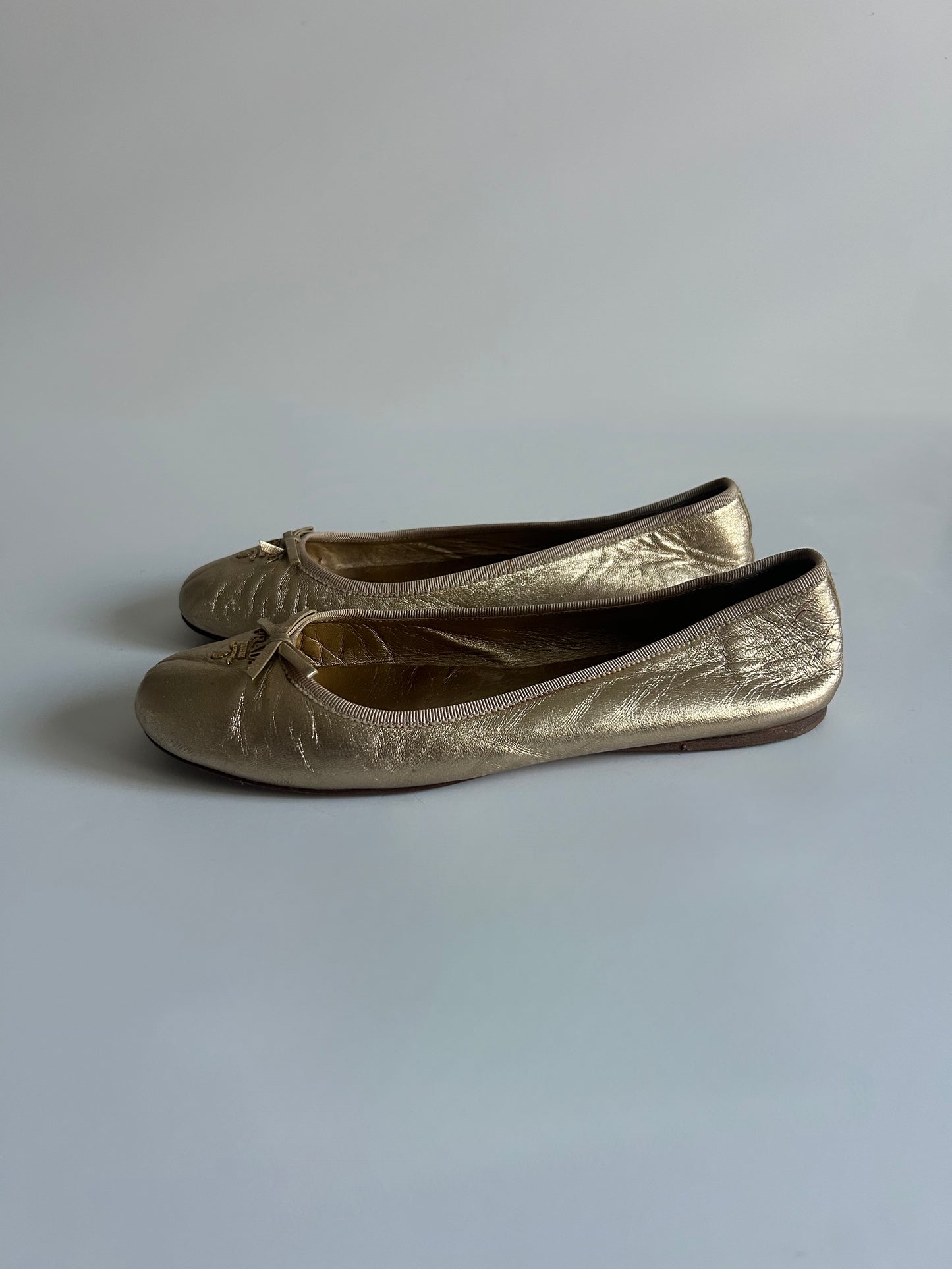 Designer Vintage Prada Metallic Gold Leather Ballet Flats Y2K Designer Shoes Made in Italy