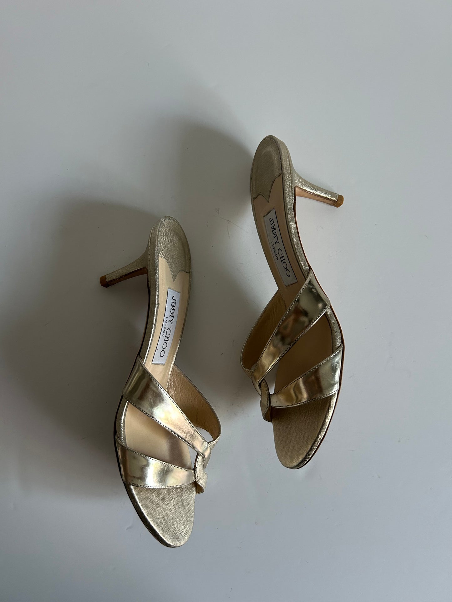 Designer Vintage Jimmy Choo London Metallic Gold Cross Strap Sandals Size 38.5 Y2K Heels