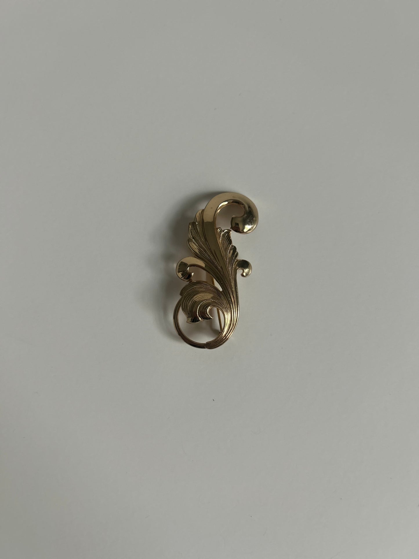 Vintage Art Nouveau Scroll Brooch
