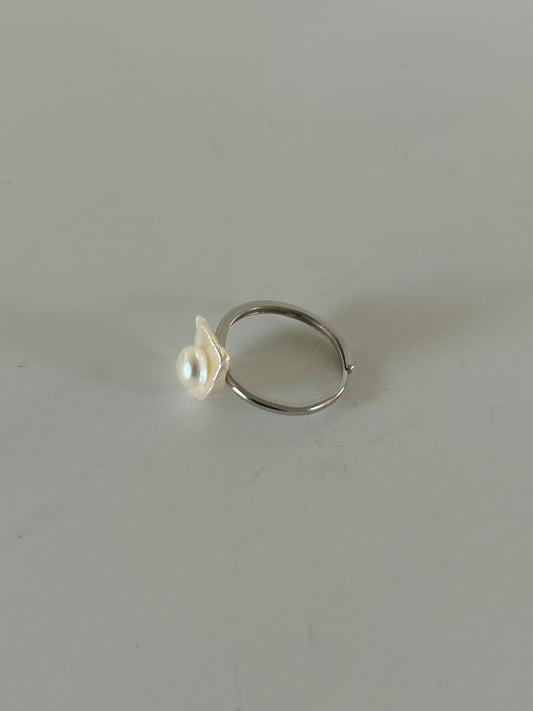 Vintage Mother Of Pearl Silver Ring