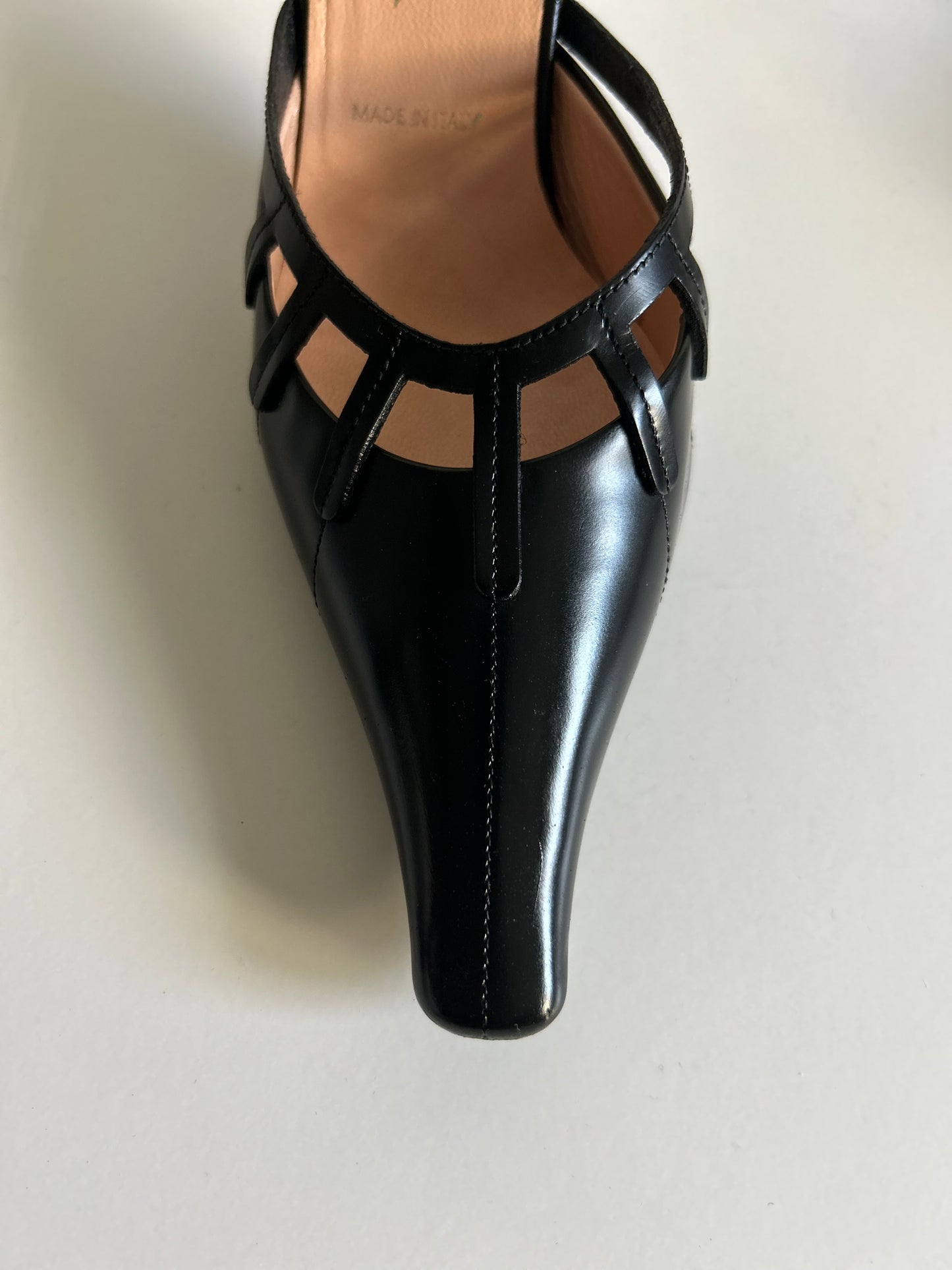 Designer Vintage Prada Black Leather Cutout Mule Heels - Late 1990s – early 2000s