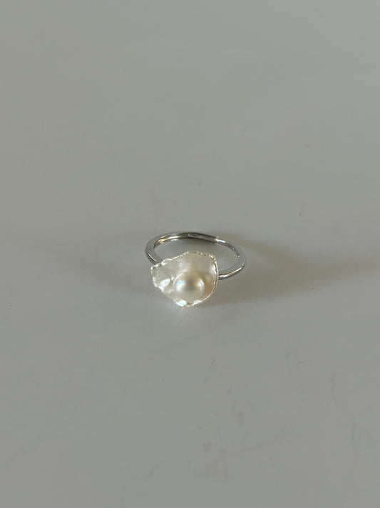 Vintage Mother Of Pearl Silver Ring