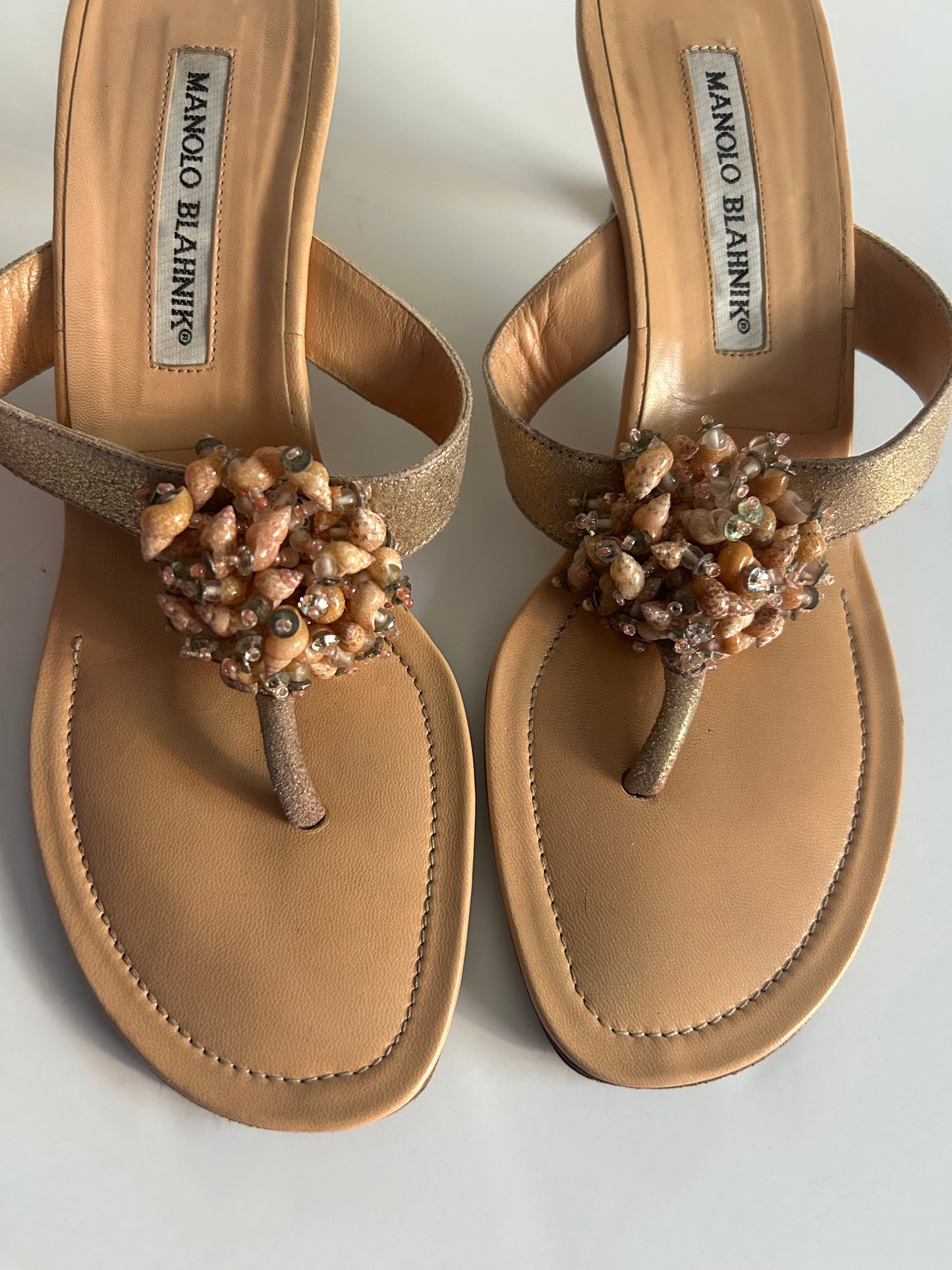 Designer Vintage Manolo Blahnik Shell Embellished Sandals Beaded Pearl Resort Heels Made in Italy