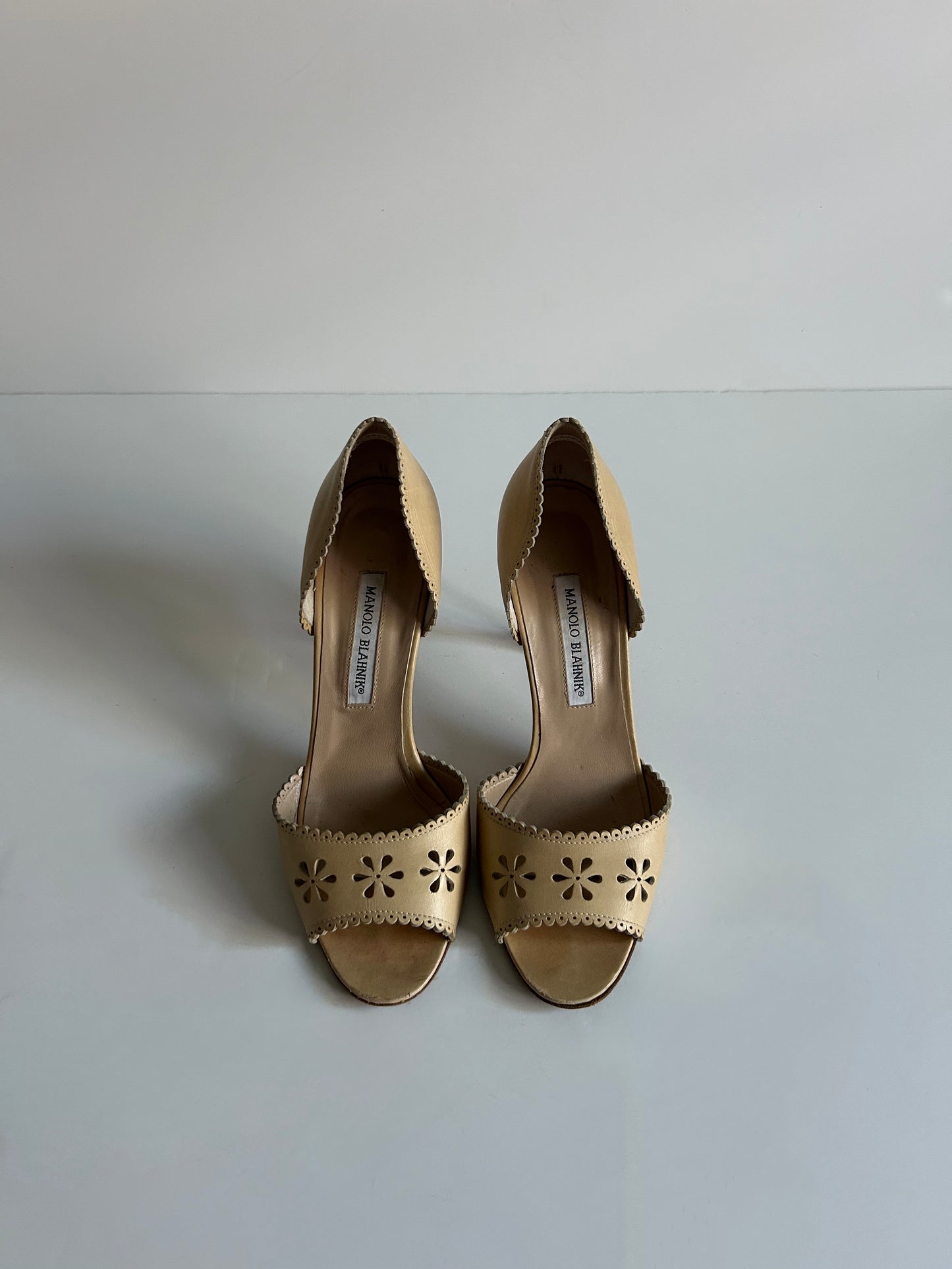 Vintage Manolo Blahnik Floral Cutout D’Orsay Heels Champagne Leather Sandals Italy