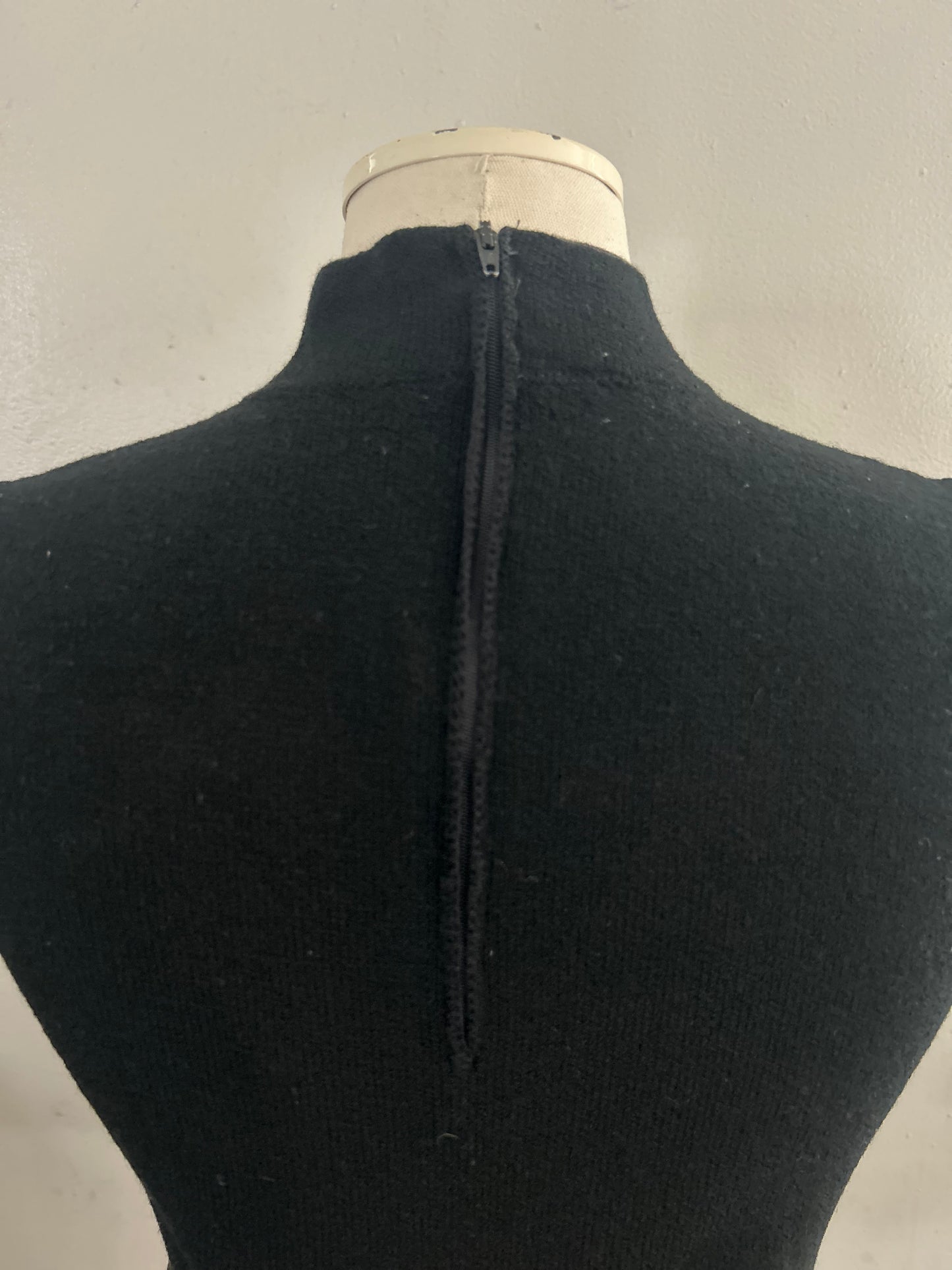Vintage St. John Knit Sleeveless Wool Top – Black Mock Neck
